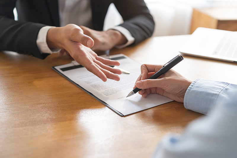 How to Build a Surprise-free Succession Strategy